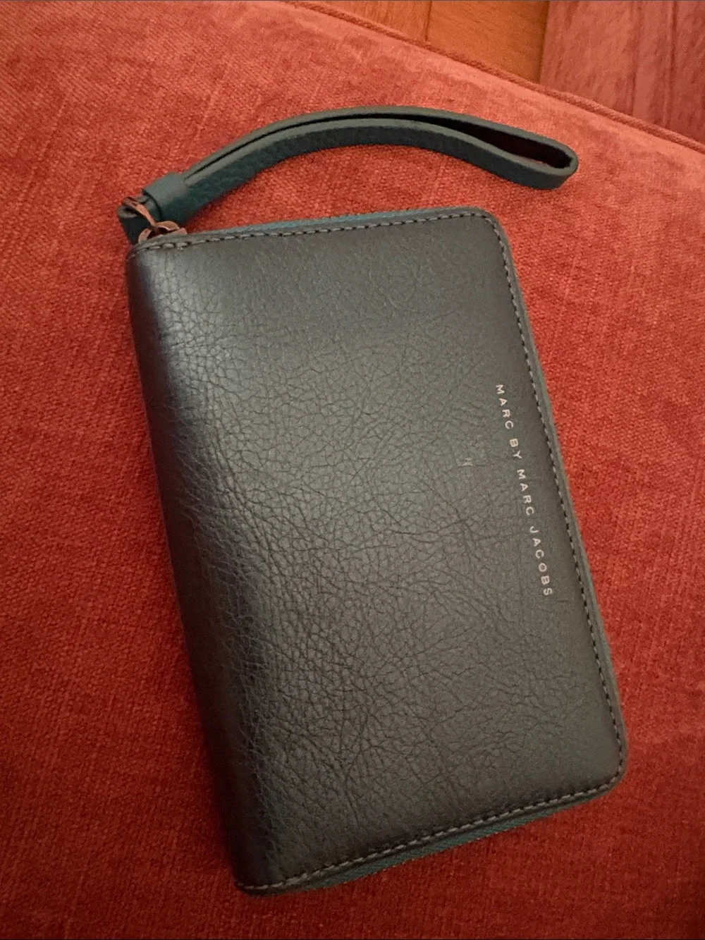 Marc Jacobs wristlet wallet